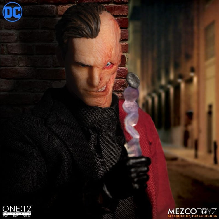 Two-Face Mezco One:12 Collective Figure