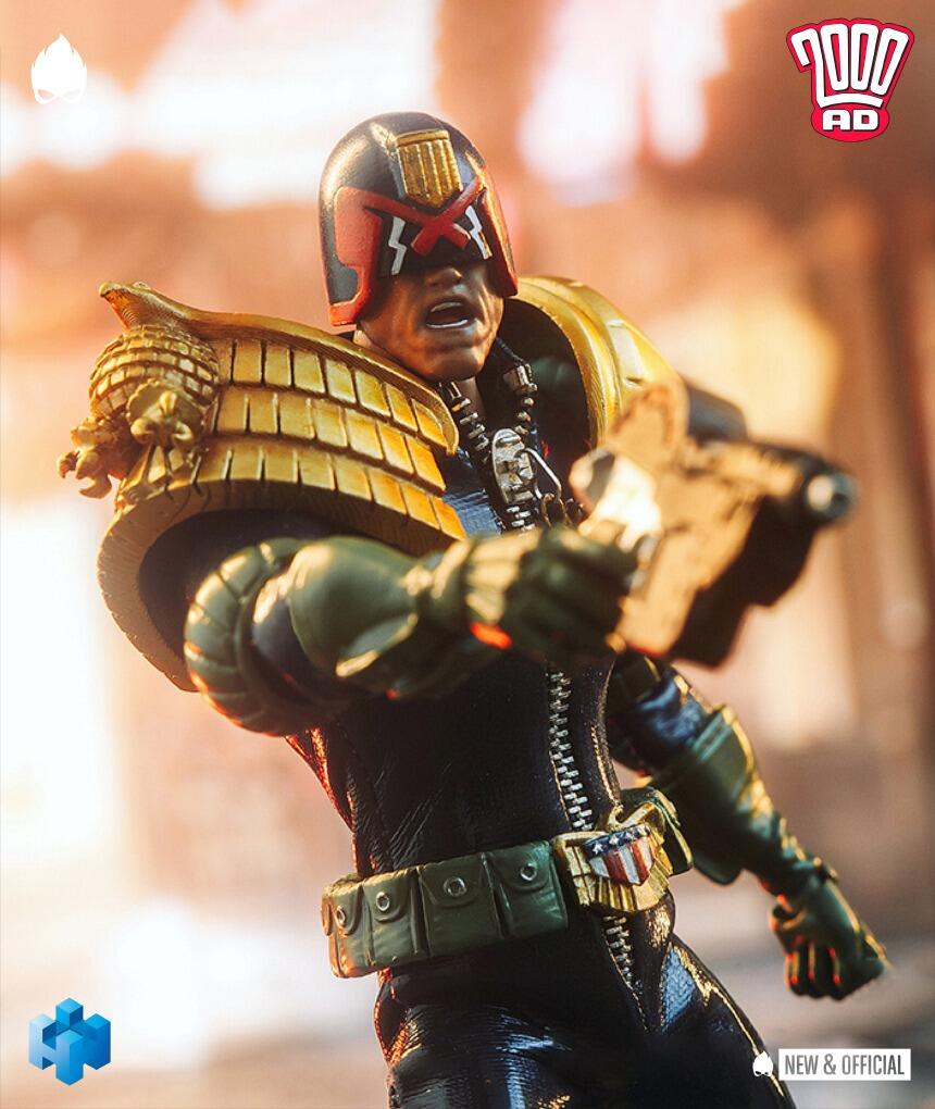 Judge Dredd 1 12th Scale Figure Hiya Toys Raygun Comics