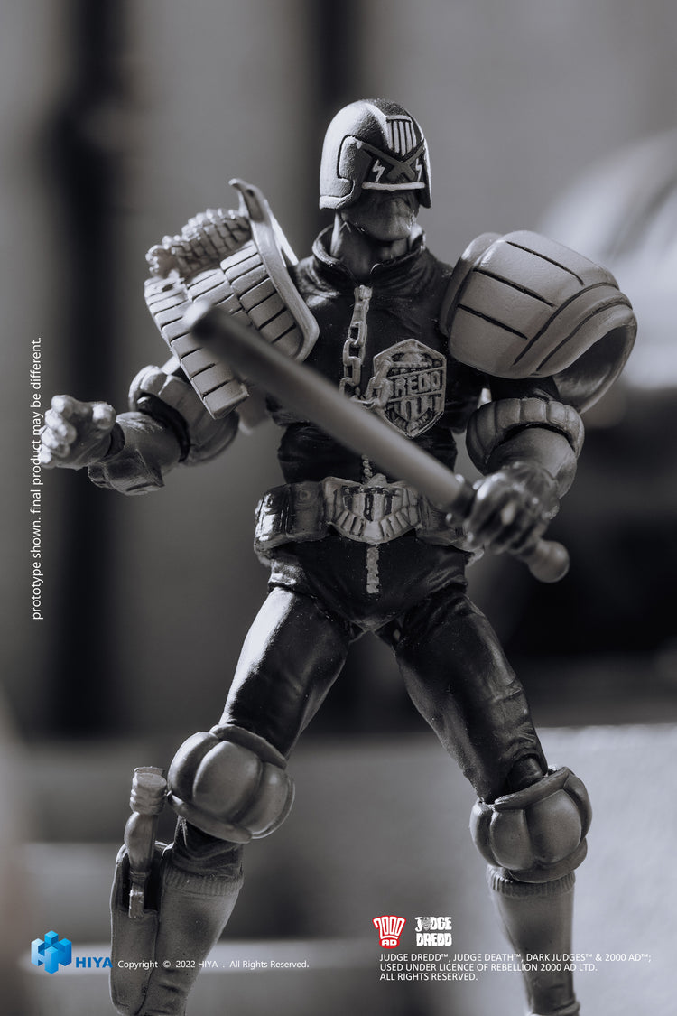 Judge Dredd (Black & White) Exquisite Mini 1/18 Scale Action Figure