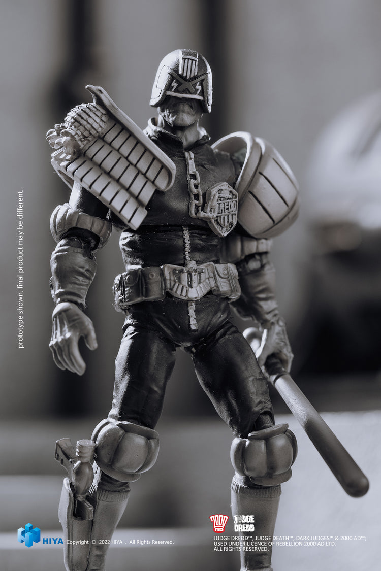 Judge Dredd (Black & White) Exquisite Mini 1/18 Scale Action Figure