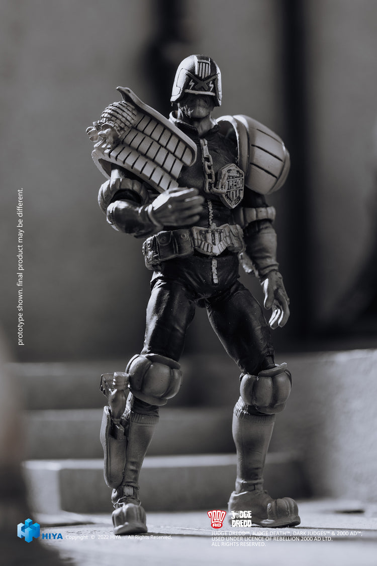 Judge Dredd (Black & White) Exquisite Mini 1/18 Scale Action Figure