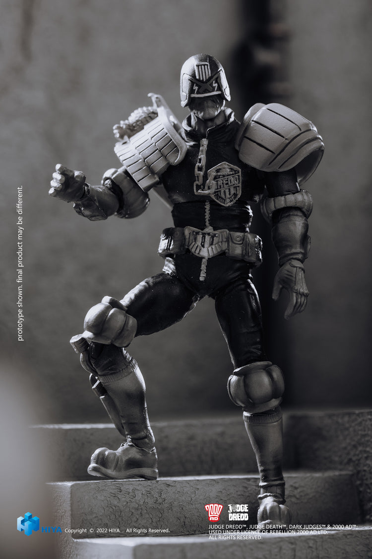 Judge Dredd (Black & White) Exquisite Mini 1/18 Scale Action Figure